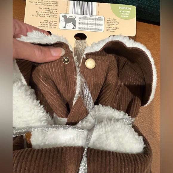 Soft & warm Sherpa lined vest for a medium dog. Corduroy, snap buttons. Brown - Picture 10 of 10